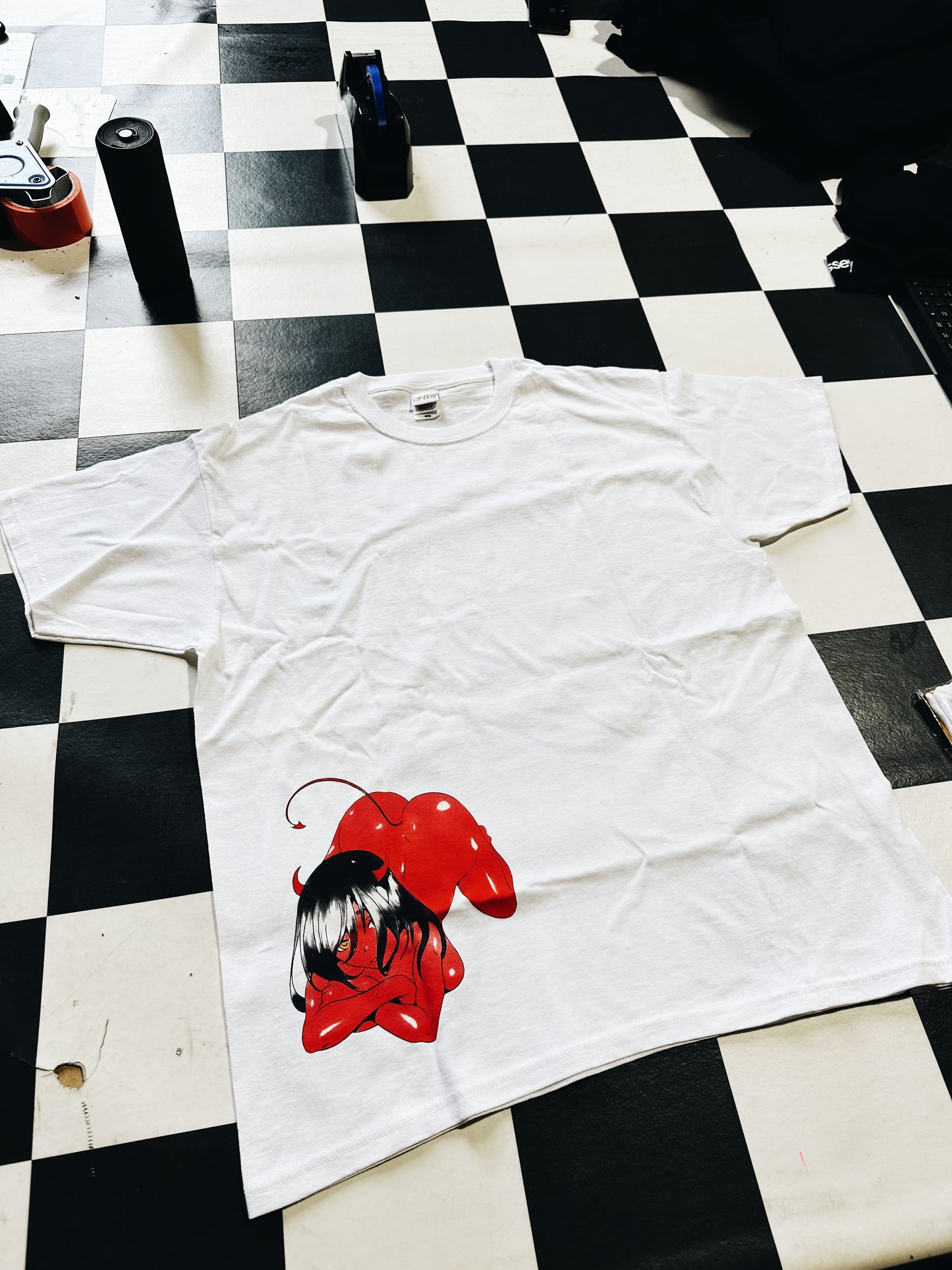DEMO GIRL TEE (white)